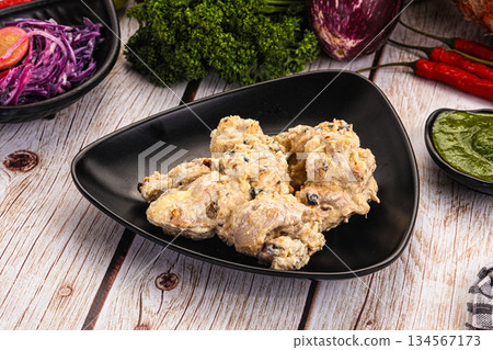Chicken tikka with cream sauce 134567173