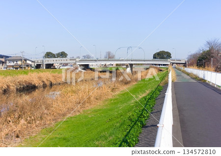 埼玉縣川口市芝川自行車道，2025年12月 134572810