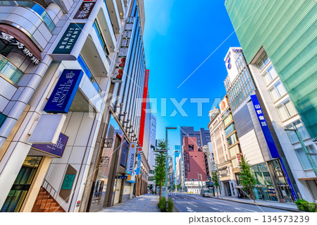東京中央區銀座城市景觀，靠近銀座四丁目交叉口 134573239