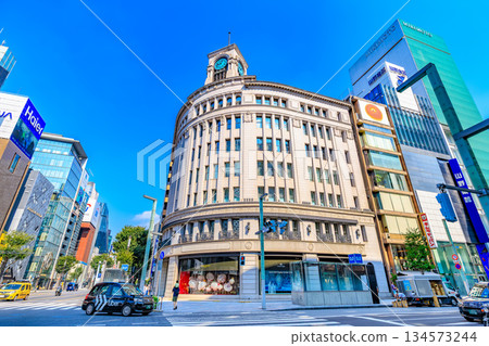 東京中央區銀座城市景觀，靠近銀座四丁目交叉口 134573244