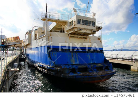 The Mashu Maru ferry car deck hatch conveys the history of crossing the strait and connecting the Seikan and Hakodate straits. The Mashu Maru ferry car deck hatch conveys the history of crossing the strait and connecting the Seikan and Hakodate straits. 134573461