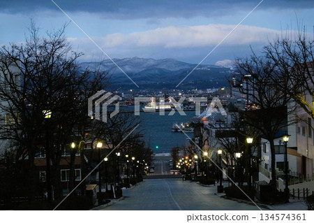 Winter scenery of Hakodate: Hachimanzaka slope, Motomachi district, Hakodate city, Hokkaido Winter scenery of Hakodate: Hachimanzaka slope, Motomachi district, Hakodate city, Hokkaido 134574361