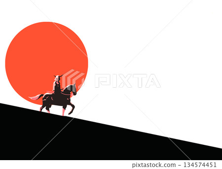 描繪戰國時代武將騎馬迎接新年第一道曙光的場景,新年素材。 描繪戰國時代武將騎馬迎接新年第一道曙光的場景,新年素材。 134574451