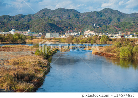 Winter scenery of the Katsura River, Kyoto City 134574655