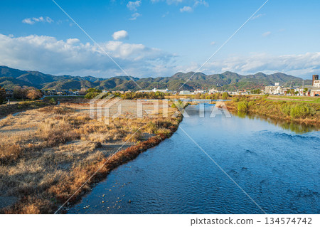 Winter scenery of the Katsura River, Kyoto City 134574742