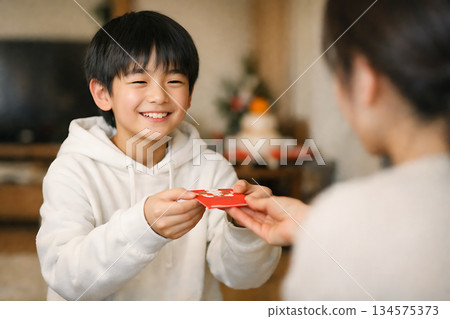 新年錢，新年，孩子 134575373