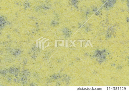 A collaboration of Japanese paper and fallen leaves [Background material] 134585329