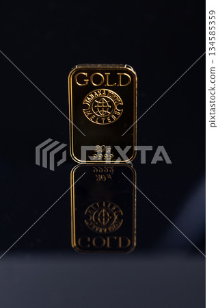 Gold Bar GOLD 134585359