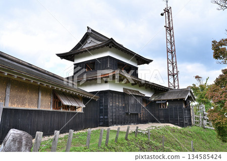Toyota City, Aichi Prefecture: Asuke Castle "Mayumiyama Castle" - a restored medieval mountain castle park Toyota City, Aichi Prefecture: Asuke Castle "Mayumiyama Castle" - a restored medieval mountain castle park 134585424
