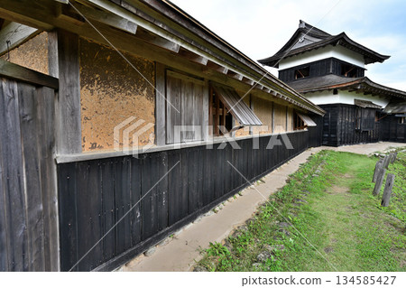 朝助城（又稱「真弓山城」）－位於愛知縣豐田市，是一座修復後的中世紀山地城堡公園 134585427