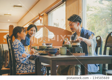 家庭旅行攝影合作:伊藤小湧園 家庭旅行攝影合作:伊藤小湧園 134585689