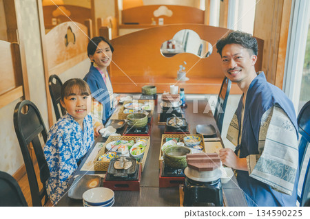 Family Trip Photography cooperation: Ito Kowakien 134590225