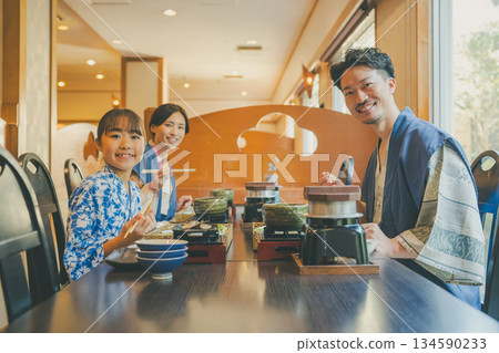 家庭旅行攝影合作：伊藤小湧園 134590233