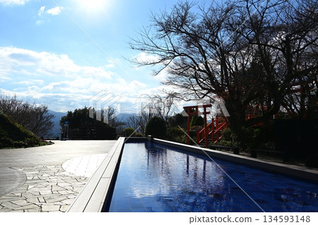 Katsuragi Shrine on a winter morning, Shizuoka 134593148