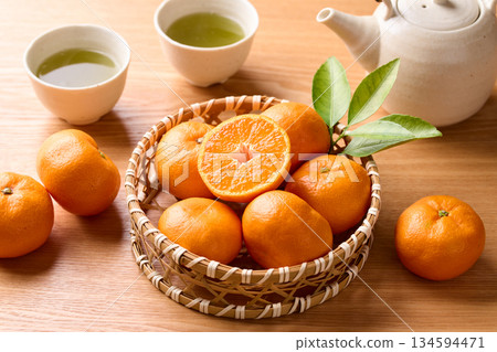 籃子裡的橘子 籃子裡的橘子 134594471