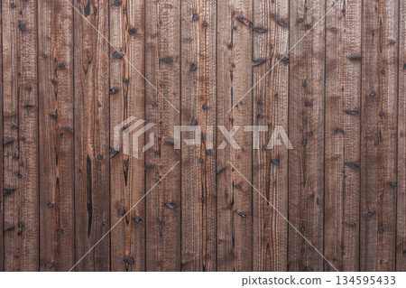 登上牆壁老木板條樣式 134595433