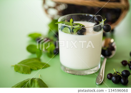 Creamy homemade yogurt with vitamins and antioxidants 134596068