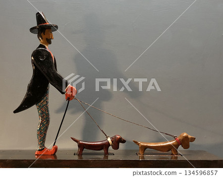 Sir and the Dachshunds Sir and the Dachshunds 134596857