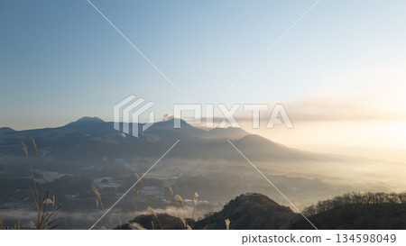 Sea of clouds seen from Mt. Tawara Sea of clouds seen from Mt. Tawara 134598049