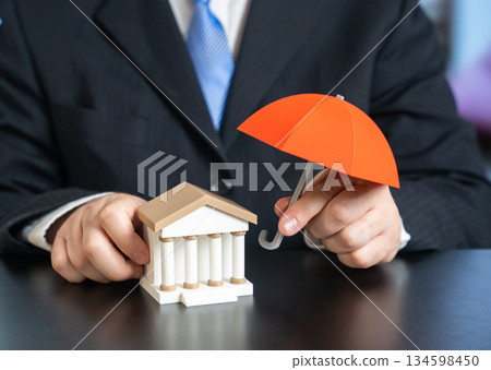 Insurance of deposits of depositors in banks. Financial safety mechanism, trust in banking system, protection of savings. Regulatory guarantees and stability of personal finances. 134598450