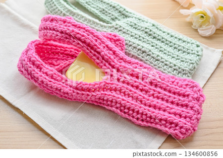 Hand-knitted iPhone pocket Hand-knitted iPhone pocket 134600856