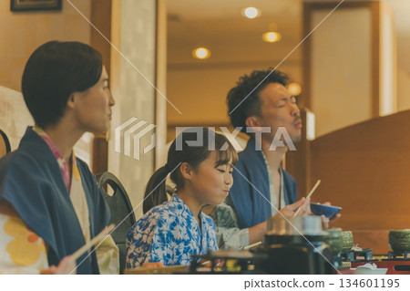 Family Trip Photography cooperation: Ito Kowakien 134601195