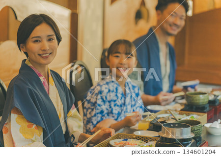 Family Trip Photography cooperation: Ito Kowakien 134601204