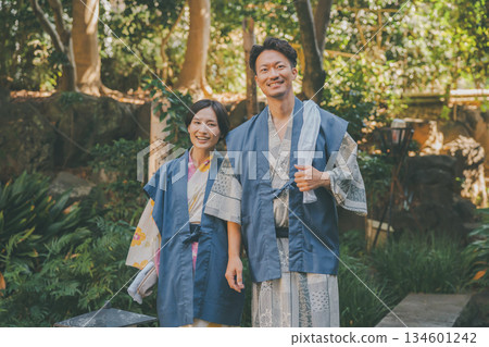 夫婦 情侶 天溫泉 134601242