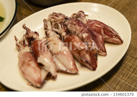 亞洲美食:簡單、輕煮、天然新鮮風味,小份量 亞洲美食:簡單、輕煮、天然新鮮風味,小份量 134601370