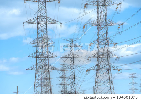 藍天和塔 134601373