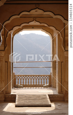Balcony, architectural detail of Amber Fort in Jaipur, Rajasthan, India 134603314