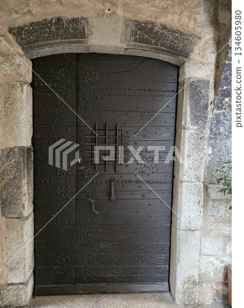 Old door detail in saint paul de vence Medieval village in provence france Old door detail in saint paul de vence Medieval village in provence france 134605980