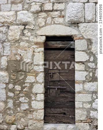 Old door detail in saint paul de vence Medieval village in provence france Old door detail in saint paul de vence Medieval village in provence france 134605998
