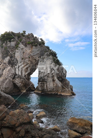 白崎海岸的伊達戈岩 / 日本百佳海灘之一 [和歌山縣由良町] 134606844