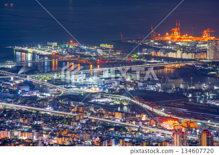 從神戶Scuperobashi的夜景 134607720