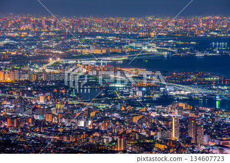 從神戶Scuperobashi的夜景 134607723