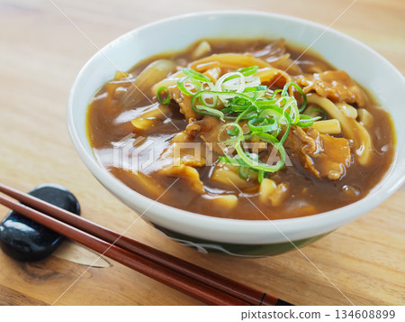 Curry udon  134608899