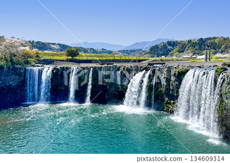 Waterfall of Hatassiri 134609314