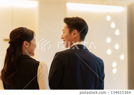 情侶、已婚夫婦、約會、伴遊 情侶、已婚夫婦、約會、伴遊 134615364