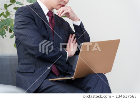 Businessman male working in office 134617565