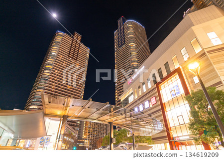 <Kanagawa Prefecture> Night view of Musashi-Kosugi Tower Apartments 134619209