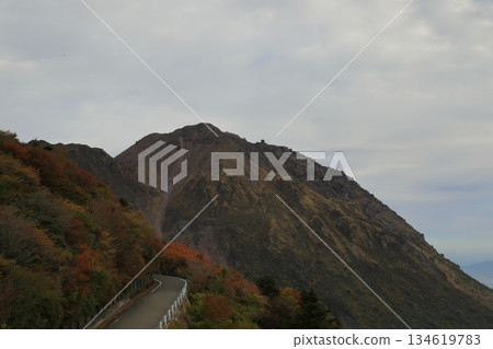 View of Mount Unzen Fugen Heisei Shinzan from the observation point at Nita Pass 134619783
