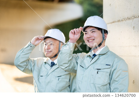 The perspectives of seniors and young people in the construction industry 134620700