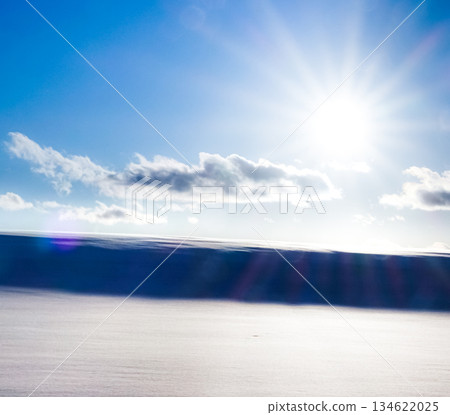 北海道美瑛山區的冬日黃昏景色 北海道美瑛山區的冬日黃昏景色 134622025