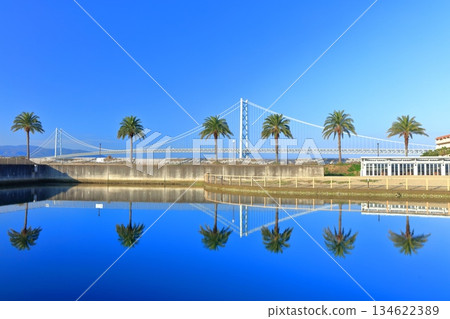 [Hyogo Prefecture] Akashi Kaikyo Bridge on a clear day (Mitsui Outlet Park Marine Pia Kobe) 134622389