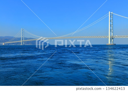 [Hyogo Prefecture] Akashi Kaikyo Bridge on a clear day (Mitsui Outlet Park Marine Pia Kobe) 134622413