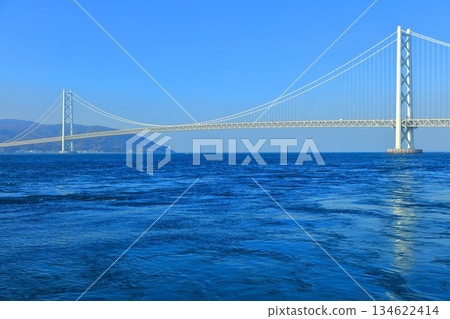 [Hyogo Prefecture] Akashi Kaikyo Bridge on a clear day (Mitsui Outlet Park Marine Pia Kobe) 134622414