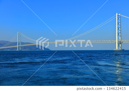 【兵庫縣】晴天的明石海峽大橋（三井奧特萊斯公園 Marine Pia 神戶店） 134622415