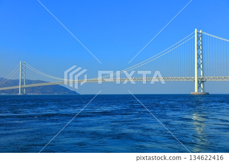 [Hyogo Prefecture] Akashi Kaikyo Bridge on a clear day (Mitsui Outlet Park Marine Pia Kobe) 134622416