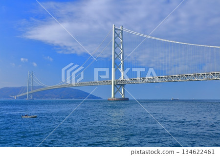 【兵庫縣】晴天的明石海峽大橋(蔚藍舞妓) 【兵庫縣】晴天的明石海峽大橋(蔚藍舞妓) 134622461